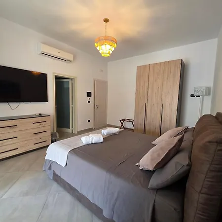 Machiavelli House 3*